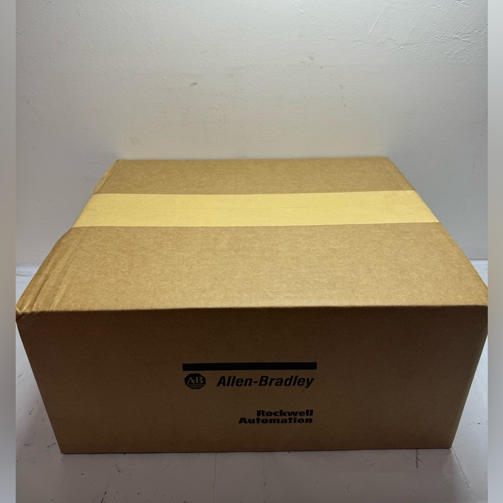 Allen-Bradley 2711P-T10C4D8 Panelview Plus 10.4" Surplus HMI Panels NEW IN BOX